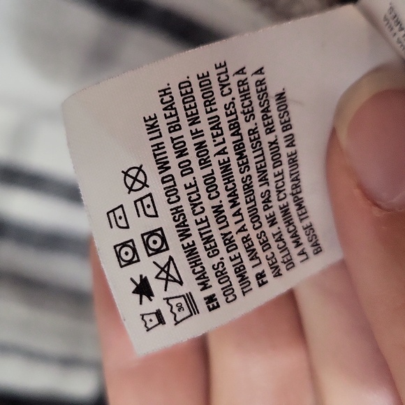 American Eagle Outfitters Women's button up- size medium - Picture 7 of 8